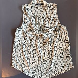 41 Hawthorn Sleeveless Geometric Blouse - Black and White